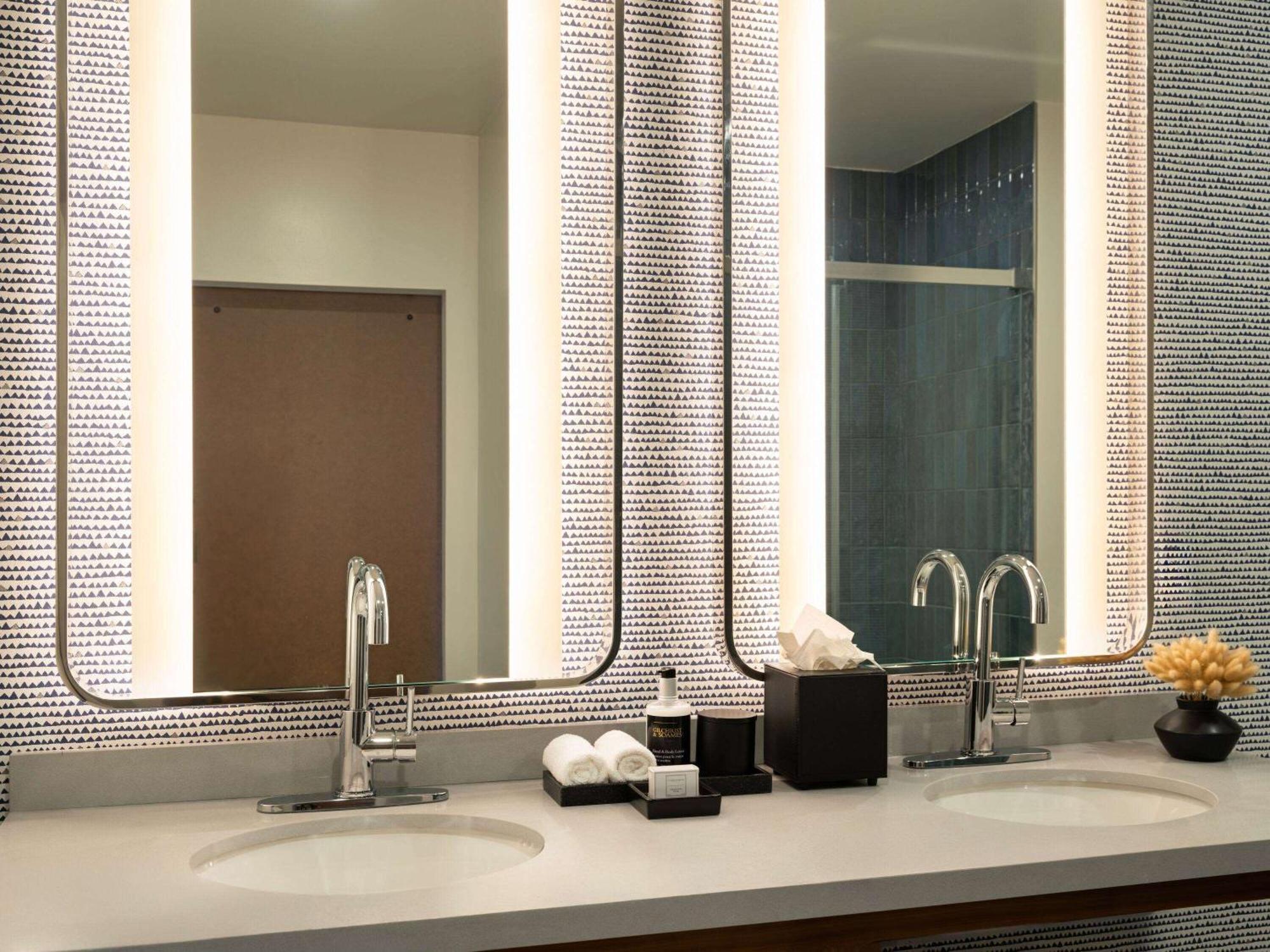 Origin Kansas City Riverfront, A Wyndham Hotel Εξωτερικό φωτογραφία